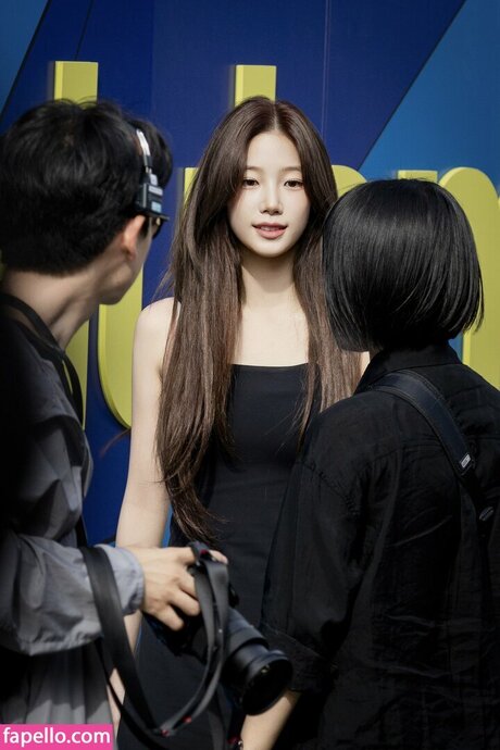 Kazuha Nakamura 中村 一葉