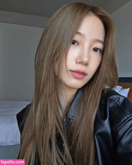 Kazuha Nakamura 中村 一葉