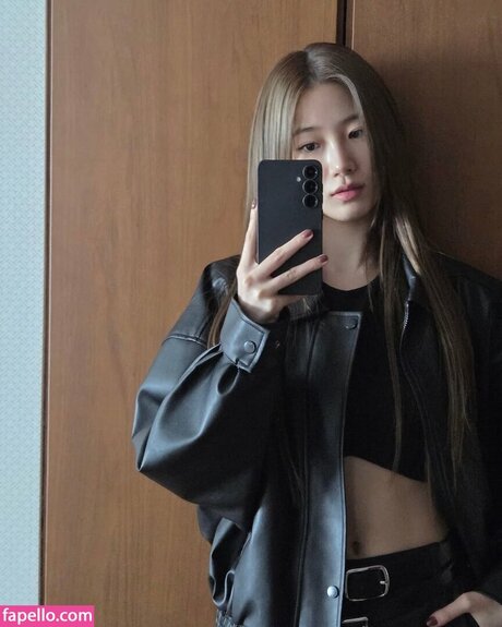 Kazuha Nakamura 中村 一葉