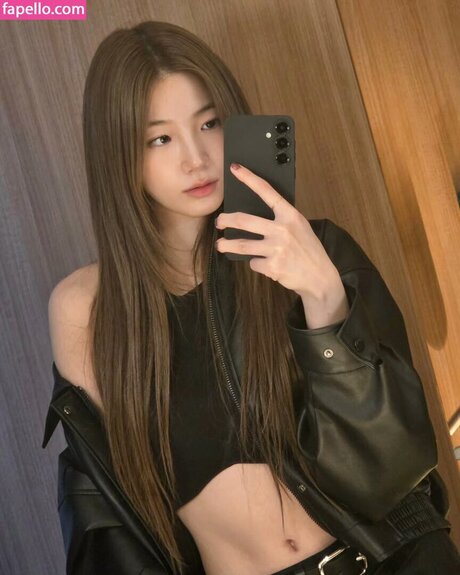 Kazuha Nakamura 中村 一葉