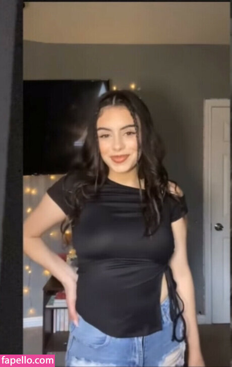 Nagie wyciekłe zdjęcie OnlyFans od Tingly Asmr