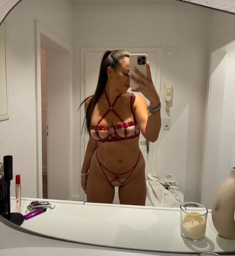 Vanessajolie