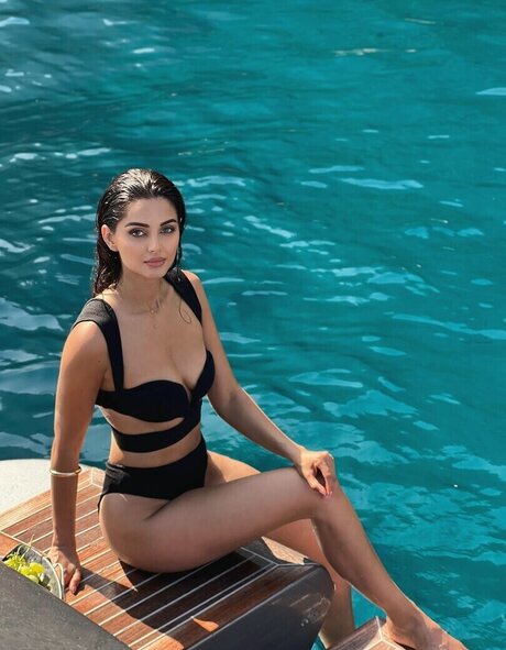 Mahlagha Jaberi