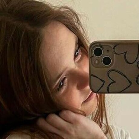 Madeleine_b123