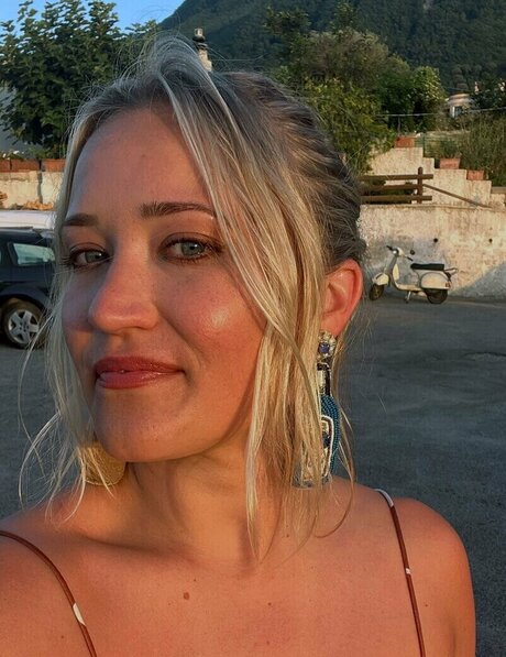 Nagie wyciekłe zdjęcie OnlyFans od Emilyosment