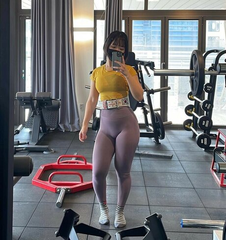 Nagie wyciekłe zdjęcie OnlyFans od Hellinifit