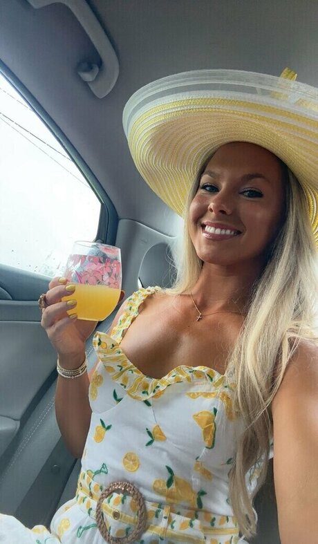 Nagie wyciekłe zdjęcie OnlyFans od Chloe Rigdon