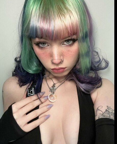 Nagie wyciekłe zdjęcie OnlyFans od Sournsick
