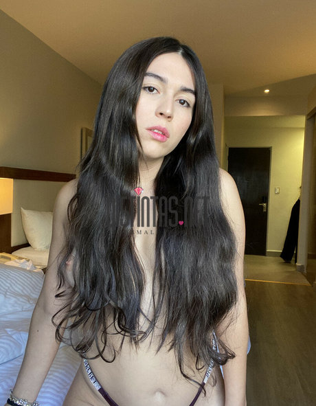 Nagie wyciekłe zdjęcie OnlyFans od Alina Garza