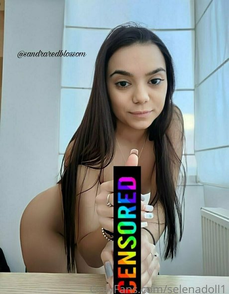 Nagie wyciekłe zdjęcie OnlyFans od Selenaadoll