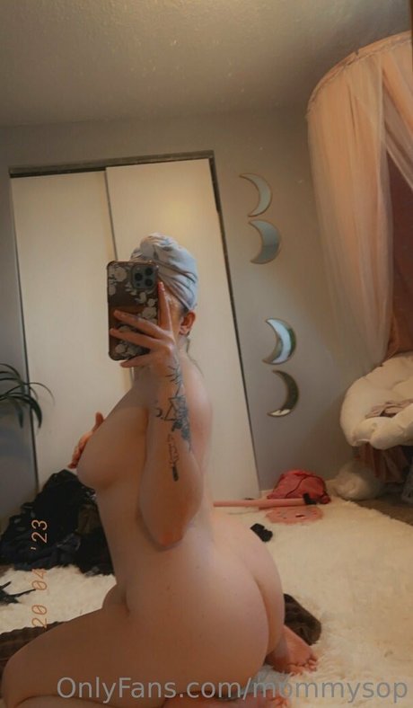 Nagie wyciekłe zdjęcie OnlyFans od Mommysop
