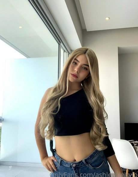 Ashleybleirvip