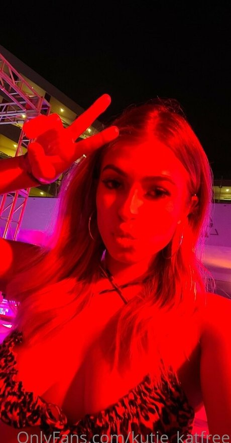 Nagie wyciekłe zdjęcie OnlyFans od Kutiekatfree