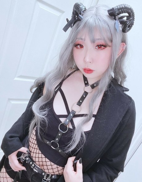 Nagie wyciekłe zdjęcie OnlyFans od Synthisia