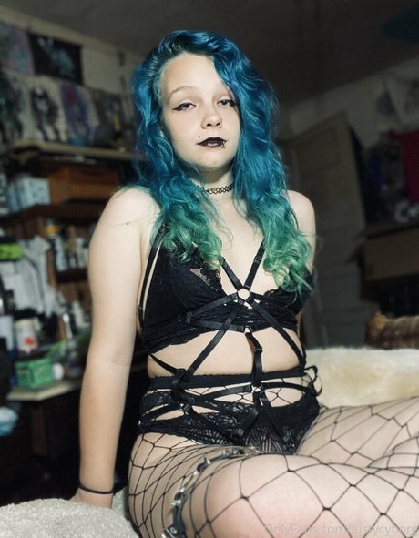 Nagie wyciekłe zdjęcie OnlyFans od Lustycyborg