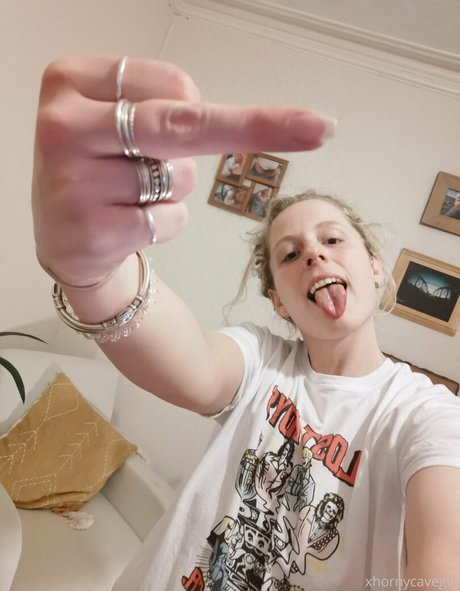 Nagie wyciekłe zdjęcie OnlyFans od Hornycavegirl