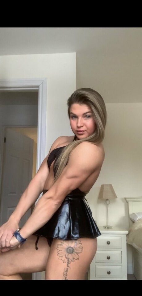 Nagie wyciekłe zdjęcie OnlyFans od Emilyjbrand98