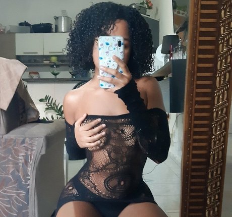 Nagie wyciekłe zdjęcie OnlyFans od Alice Santa Clara