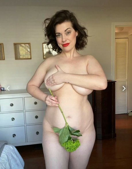 Nagie wyciekłe zdjęcie OnlyFans od Lipstickandlinernotes