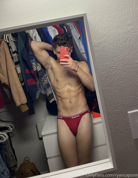 Nagie wyciekłe zdjęcie OnlyFans od Ryancapone