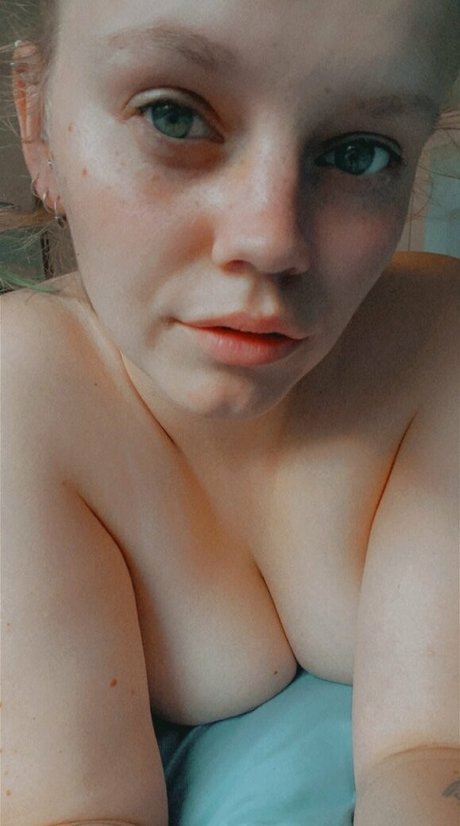 Nagie wyciekłe zdjęcie OnlyFans od Arrynnnfree