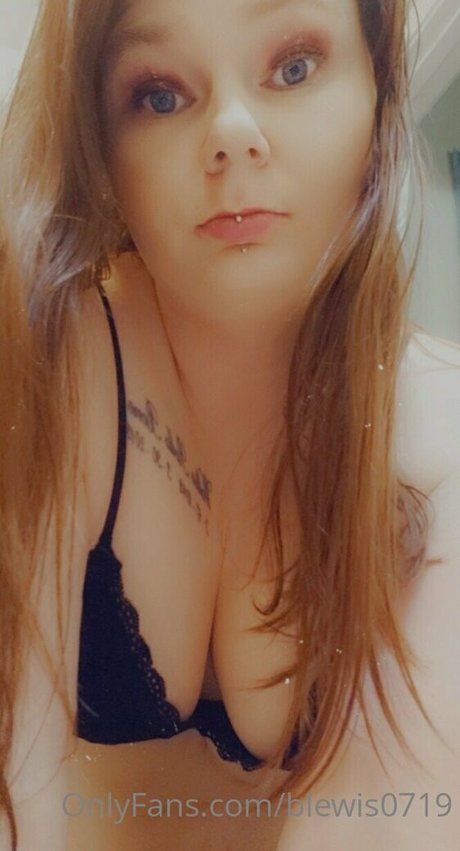 Nagie wyciekłe zdjęcie OnlyFans od Blewis0719