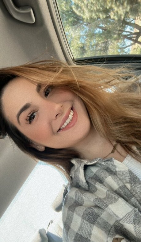 Nagie wyciekłe zdjęcie OnlyFans od Sloane Wolf