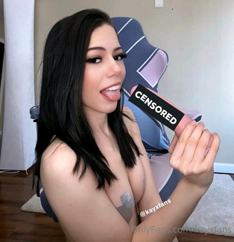 Nagie wyciekłe zdjęcie OnlyFans od Alittlekay