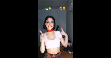 Nagie wyciekłe zdjęcie OnlyFans od Lucrelisa