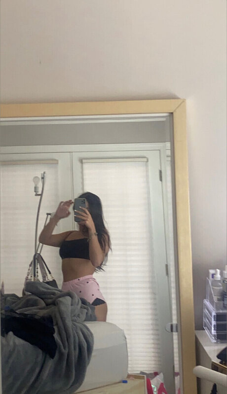 Nagie wyciekłe zdjęcie OnlyFans od Liv