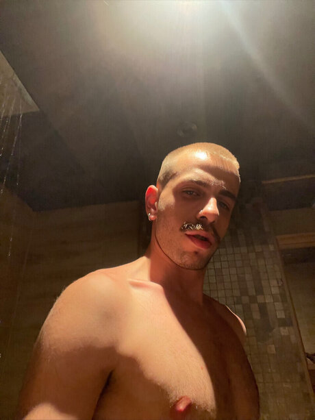 Nagie wyciekłe zdjęcie OnlyFans od Mreggplant