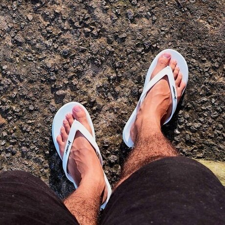 Nagie wyciekłe zdjęcie OnlyFans od Twink Feet
