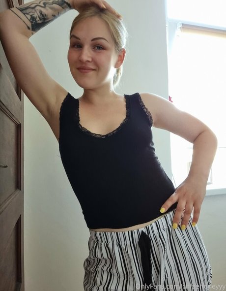 Nagie wyciekłe zdjęcie OnlyFans od Chloehoneyyy