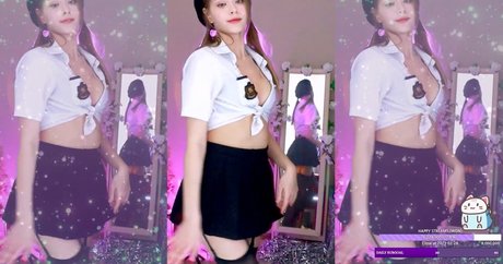 Nagie wyciekłe zdjęcie OnlyFans od Lyasyaa