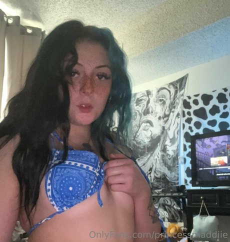Nagie wyciekłe zdjęcie OnlyFans od Princessmaddiie