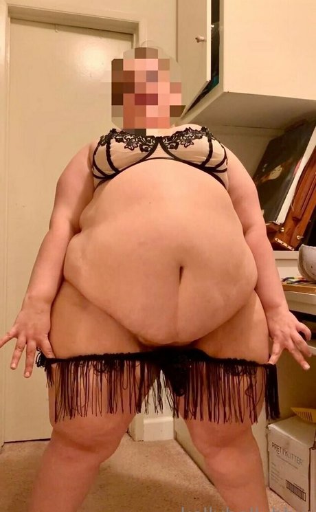 Nagie wyciekłe zdjęcie OnlyFans od Kellybellybbw