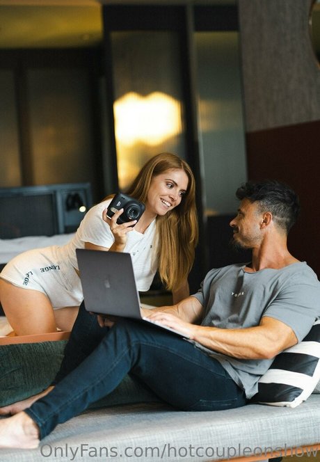 Nagie wyciekłe zdjęcie OnlyFans od Hotcoupleonshow