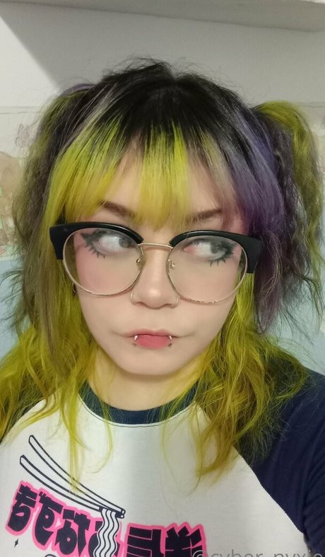 Nagie wyciekłe zdjęcie OnlyFans od Cybernyxie