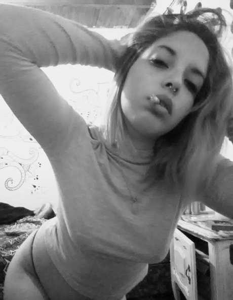 Nagie wyciekłe zdjęcie OnlyFans od Vixeen