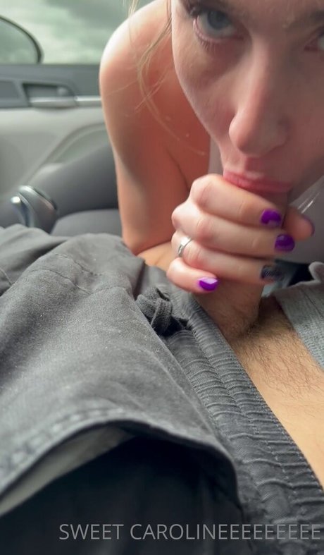 Nagie wyciekłe zdjęcie OnlyFans od Caroline Skubal