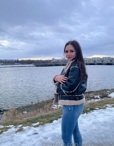 Nagie wyciekłe zdjęcie OnlyFans od Bellalittlefree22