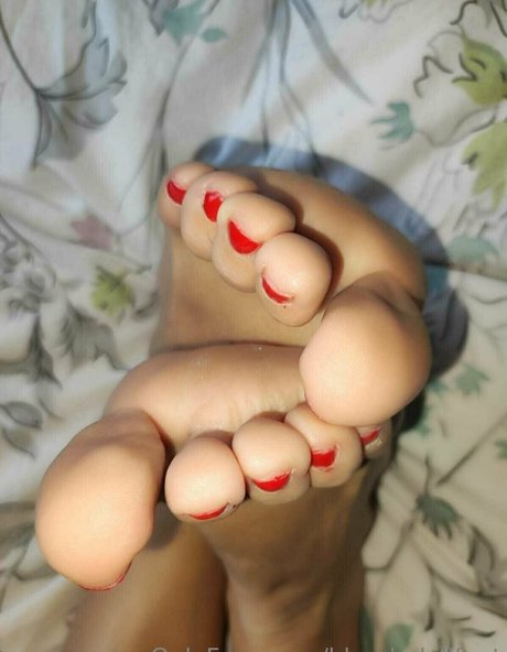 Blondedollfeet