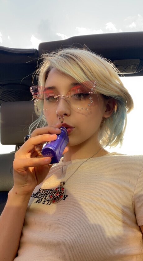 Nagie wyciekłe zdjęcie OnlyFans od Phoebe Bombay
