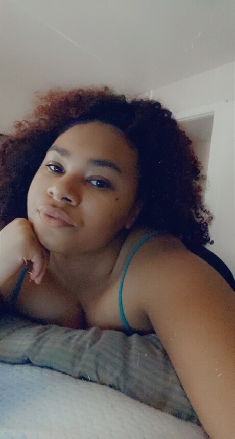 Nagie wyciekłe zdjęcie OnlyFans od Sassyred