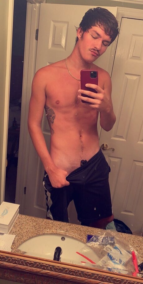 Nagie wyciekłe zdjęcie OnlyFans od 