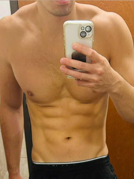 Nagie wyciekłe zdjęcie OnlyFans od Kevin L