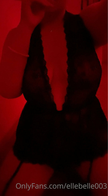 Nagie wyciekłe zdjęcie OnlyFans od Ellebelle003