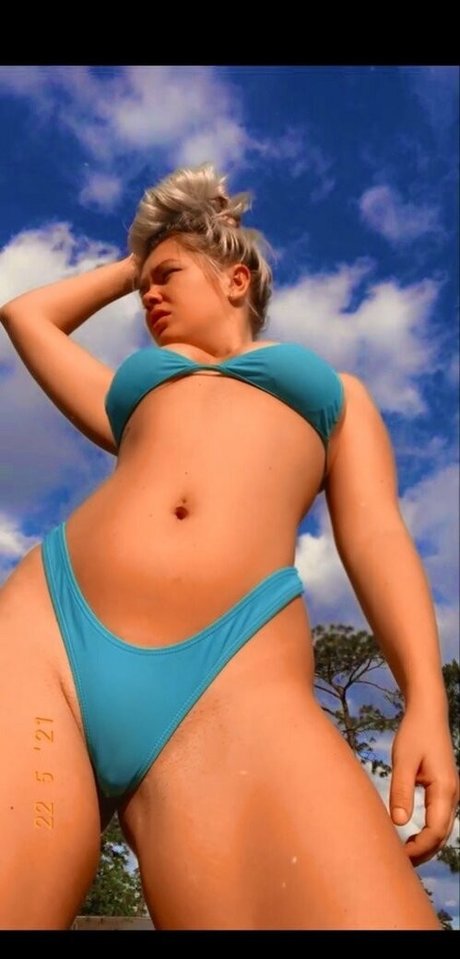 Nagie wyciekłe zdjęcie OnlyFans od Thaslinkytwinkyshow