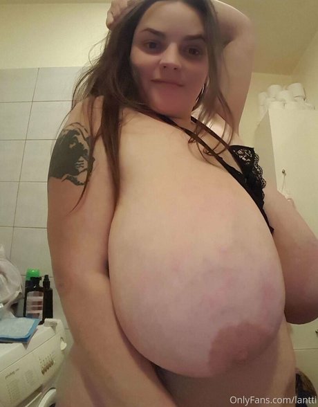 Nagie wyciekłe zdjęcie OnlyFans od Lantti