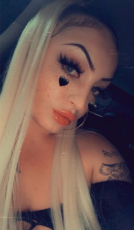 Nagie wyciekłe zdjęcie OnlyFans od Snowbunnygang420
